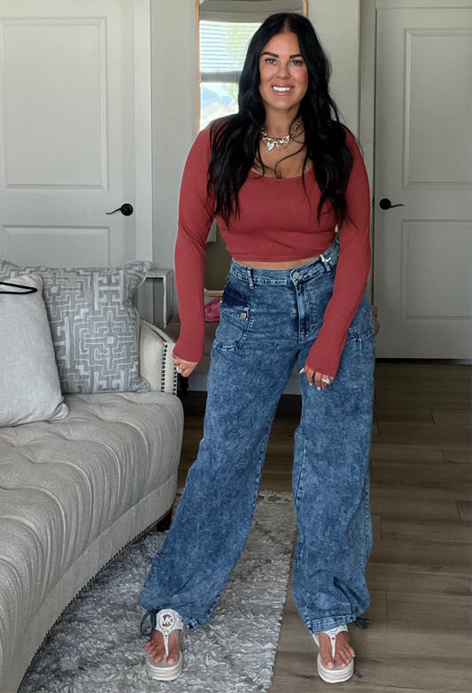 CHARLIE CINCH HEM WIDE LEG JEANS