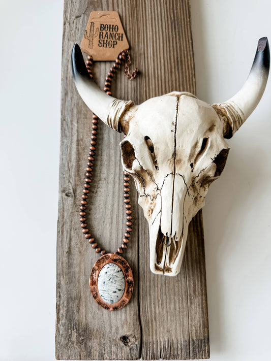 Western Hammered Texture Round Stone Necklace