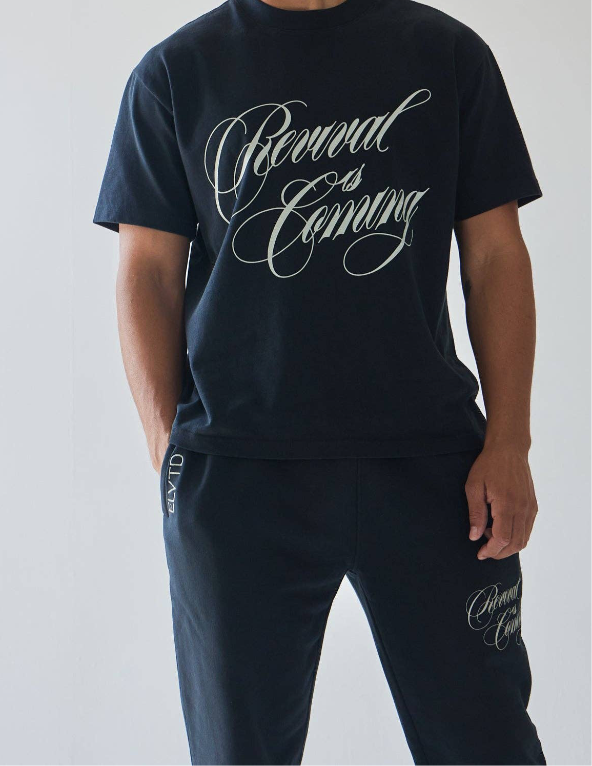 Revival Tee Unisex