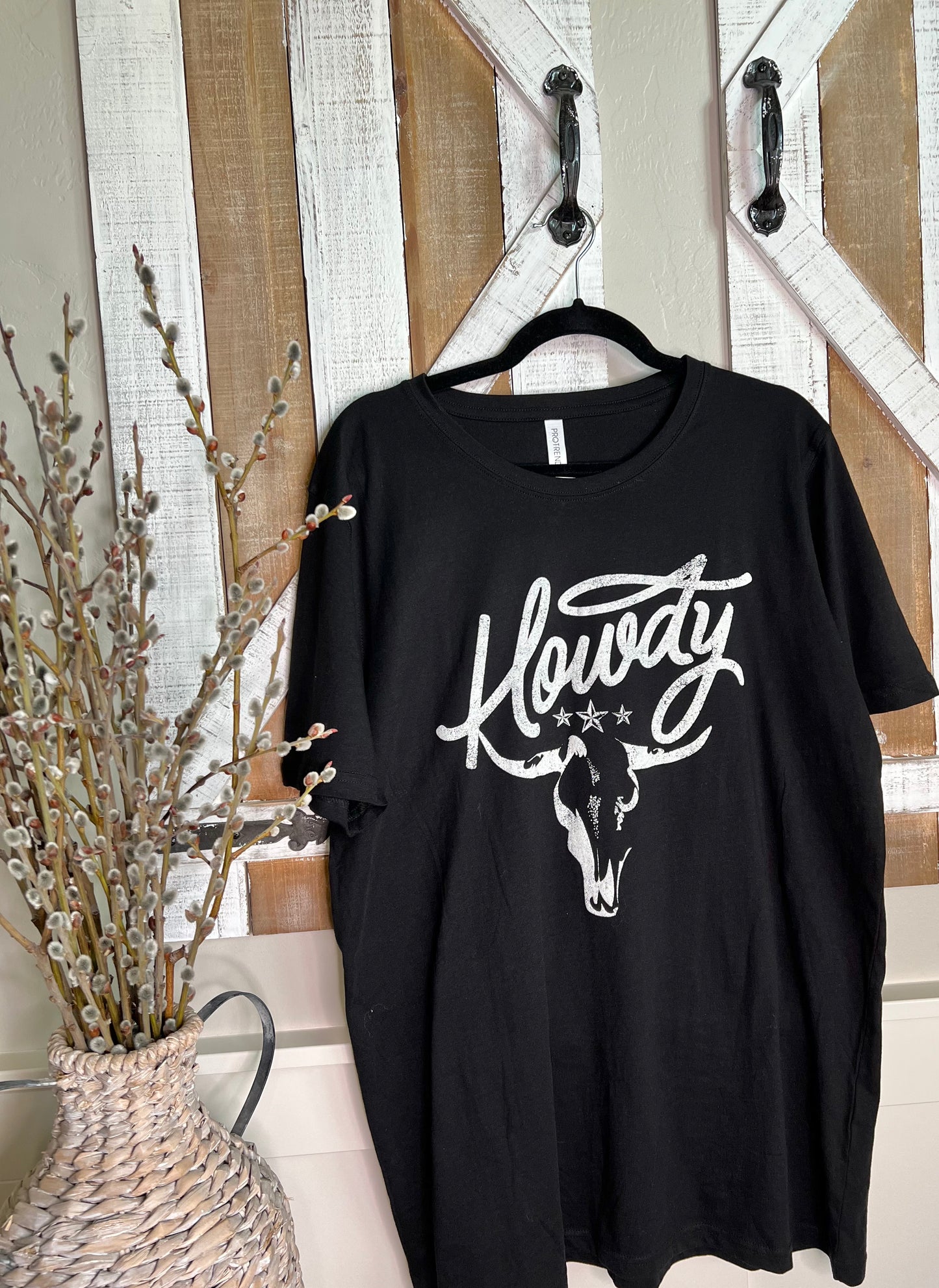 Howdy Graphic Tee