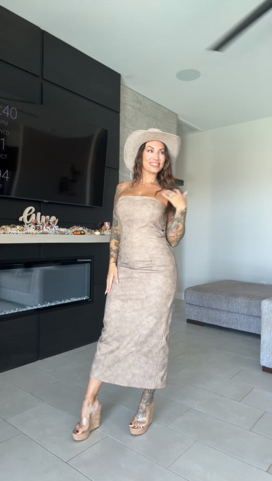 Linds Tube Fitted Midi Dress