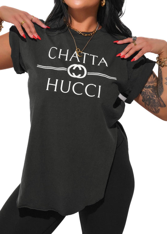 CHATTA HUCCI SIDE SLIT TEE