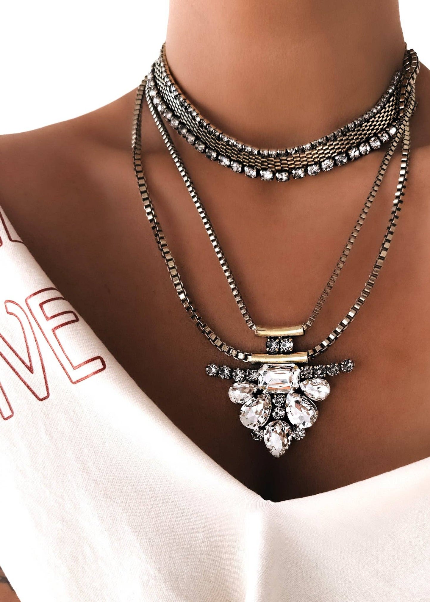 DROP A LITTLE HINT STATEMENT NECKLACE
