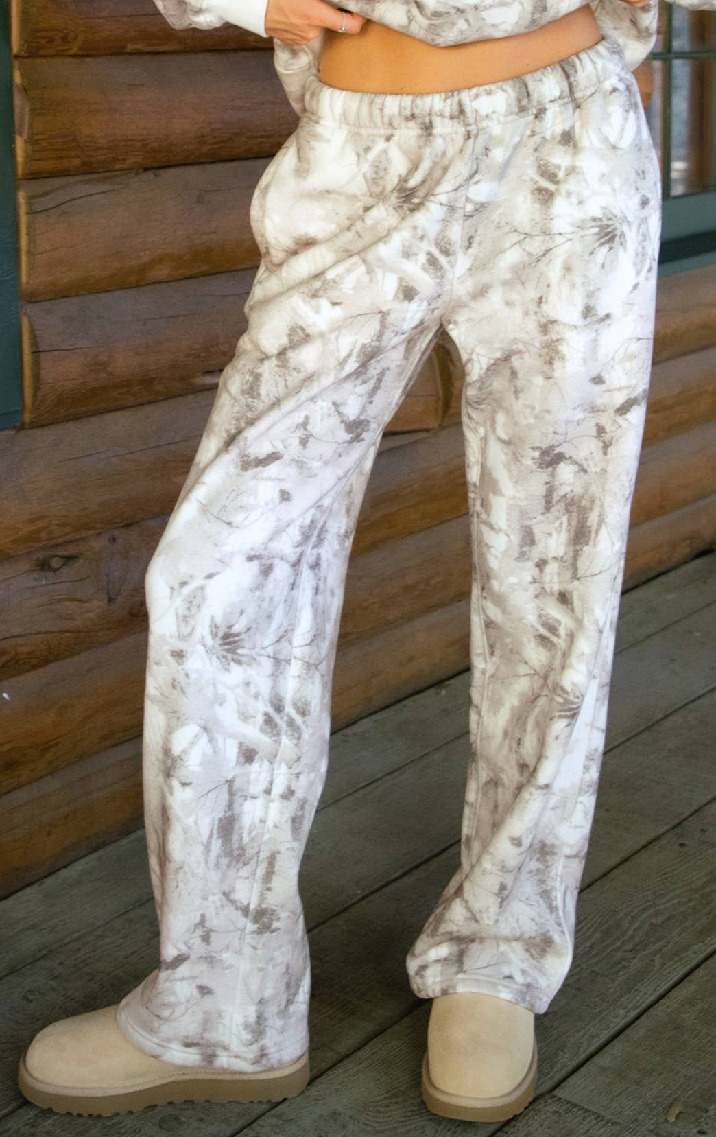 AVERY Light Woodland Camo Lounge Fleece Sweatpants
